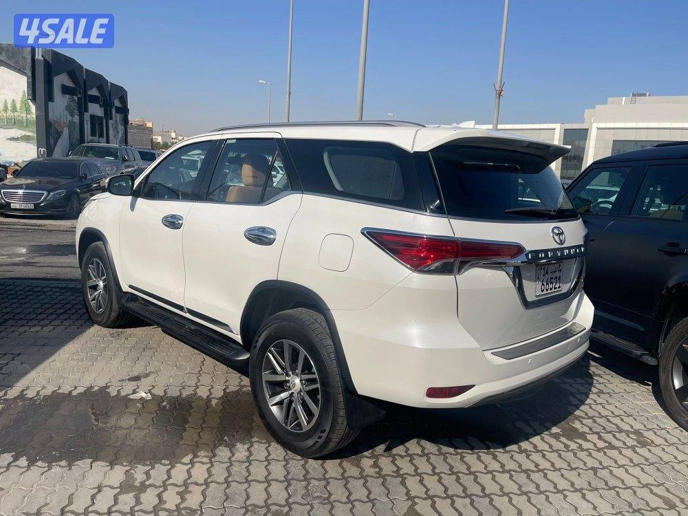 فورتنر V6 صبغ الوكالة3