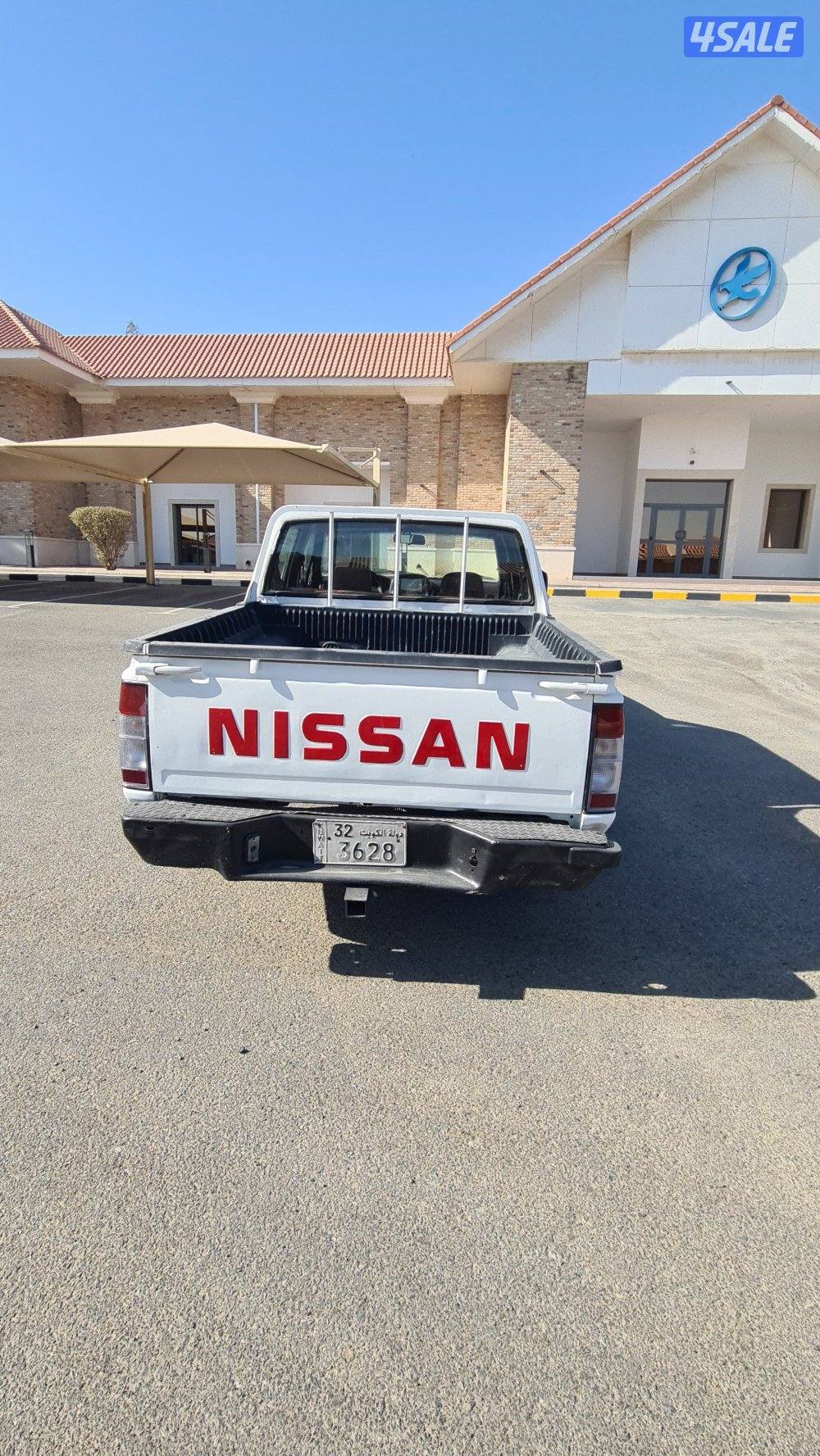 للبيع وانيت نيسان 2001 قير عادي سوبر ( بخاخ )1