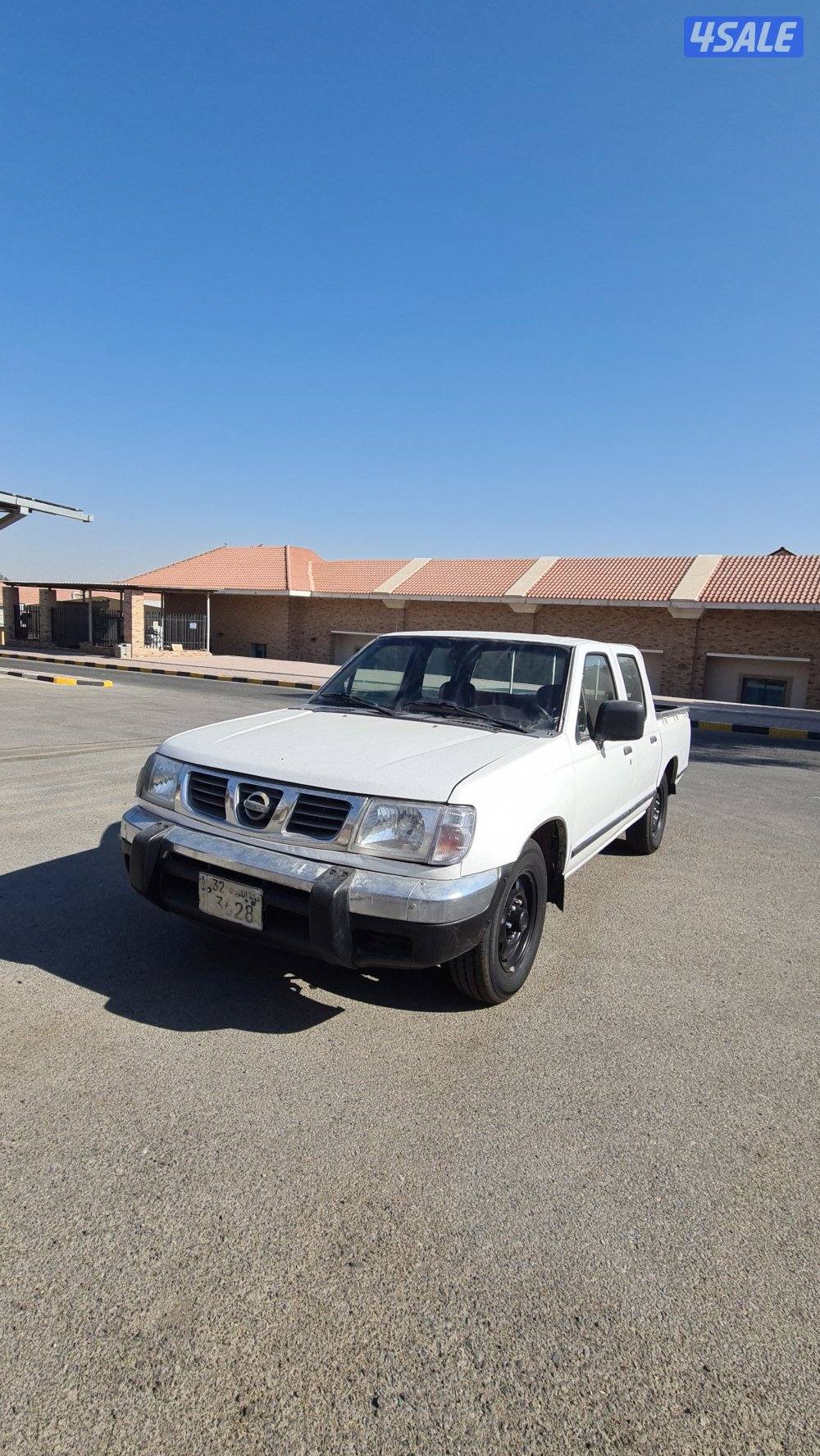 للبيع وانيت نيسان 2001 قير عادي سوبر ( بخاخ )5