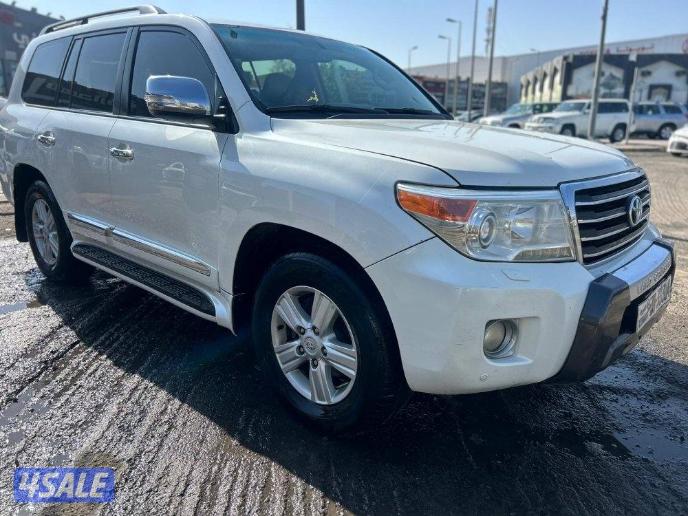 لاند كروزر GXR-V8 موديل 20131