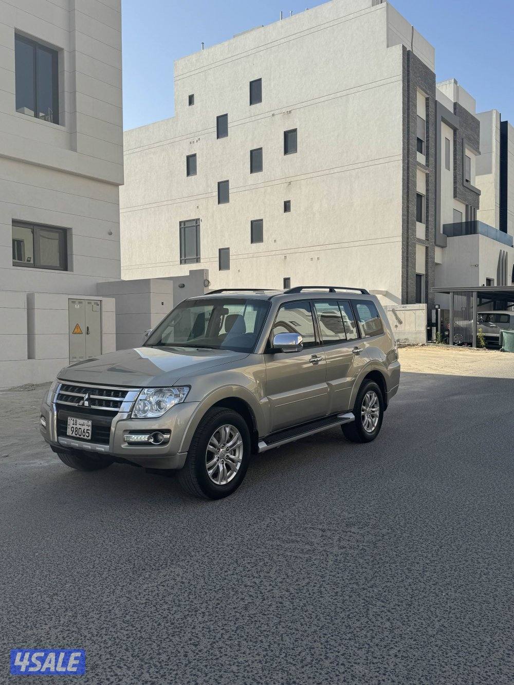 فنطيس للبيع جيب باجيرو موديل 20190