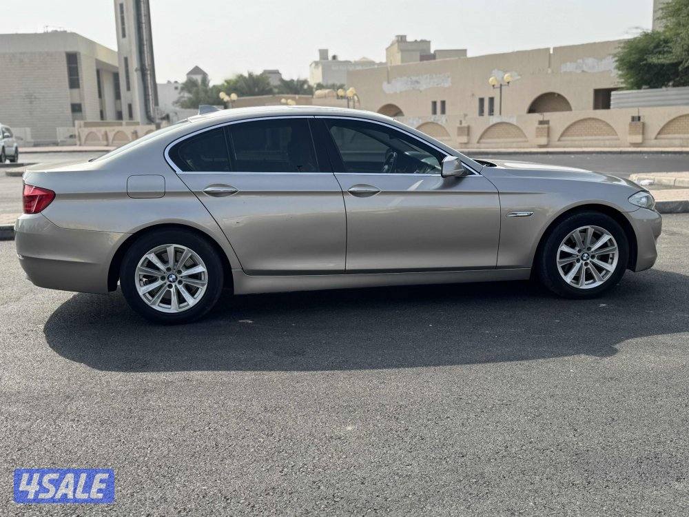 للبيع BMW5203