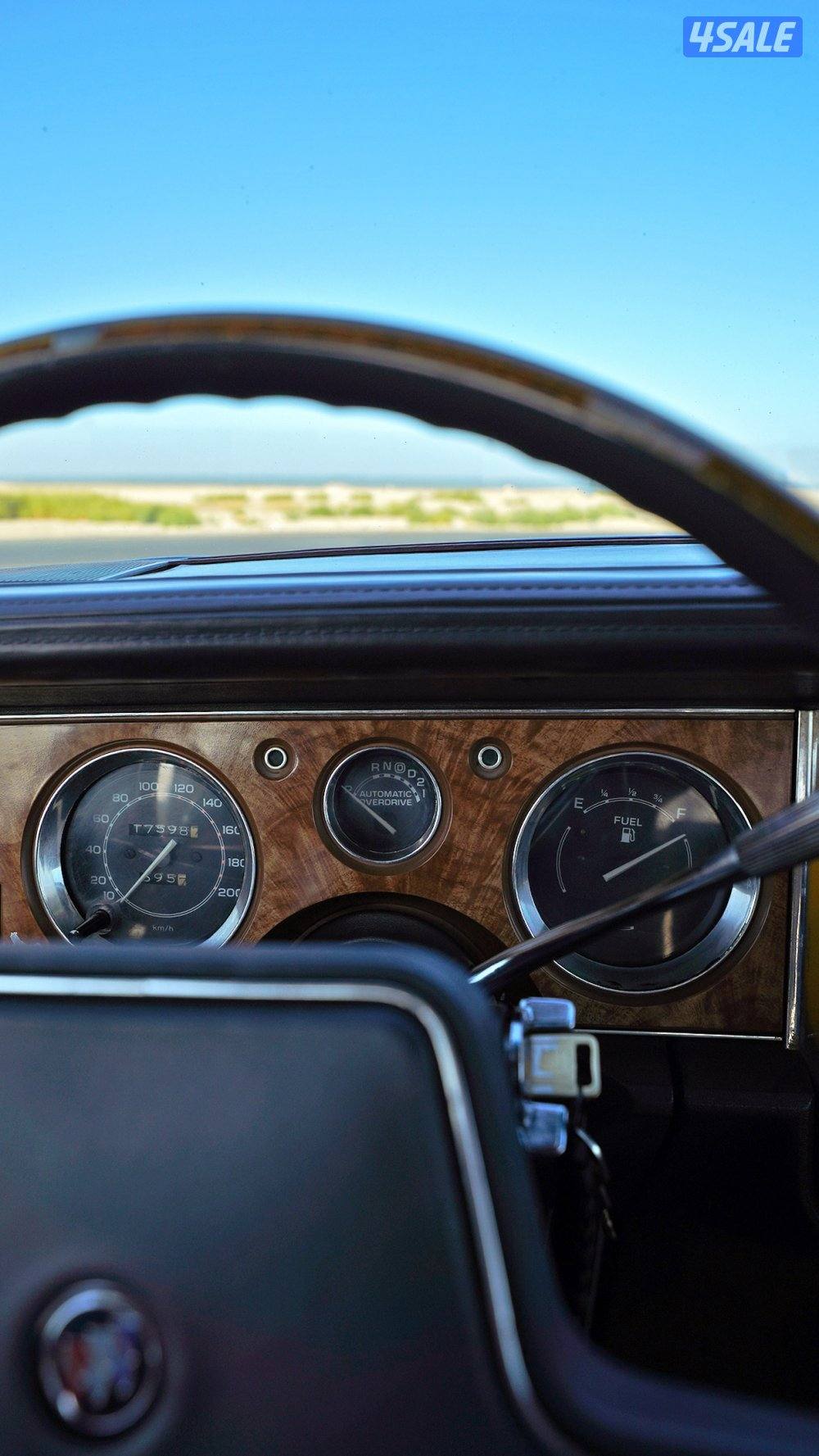 بيوك الكترا بارك افينيو موديل 84 وارد بهبهاني ماشي 160 الف كيلو9