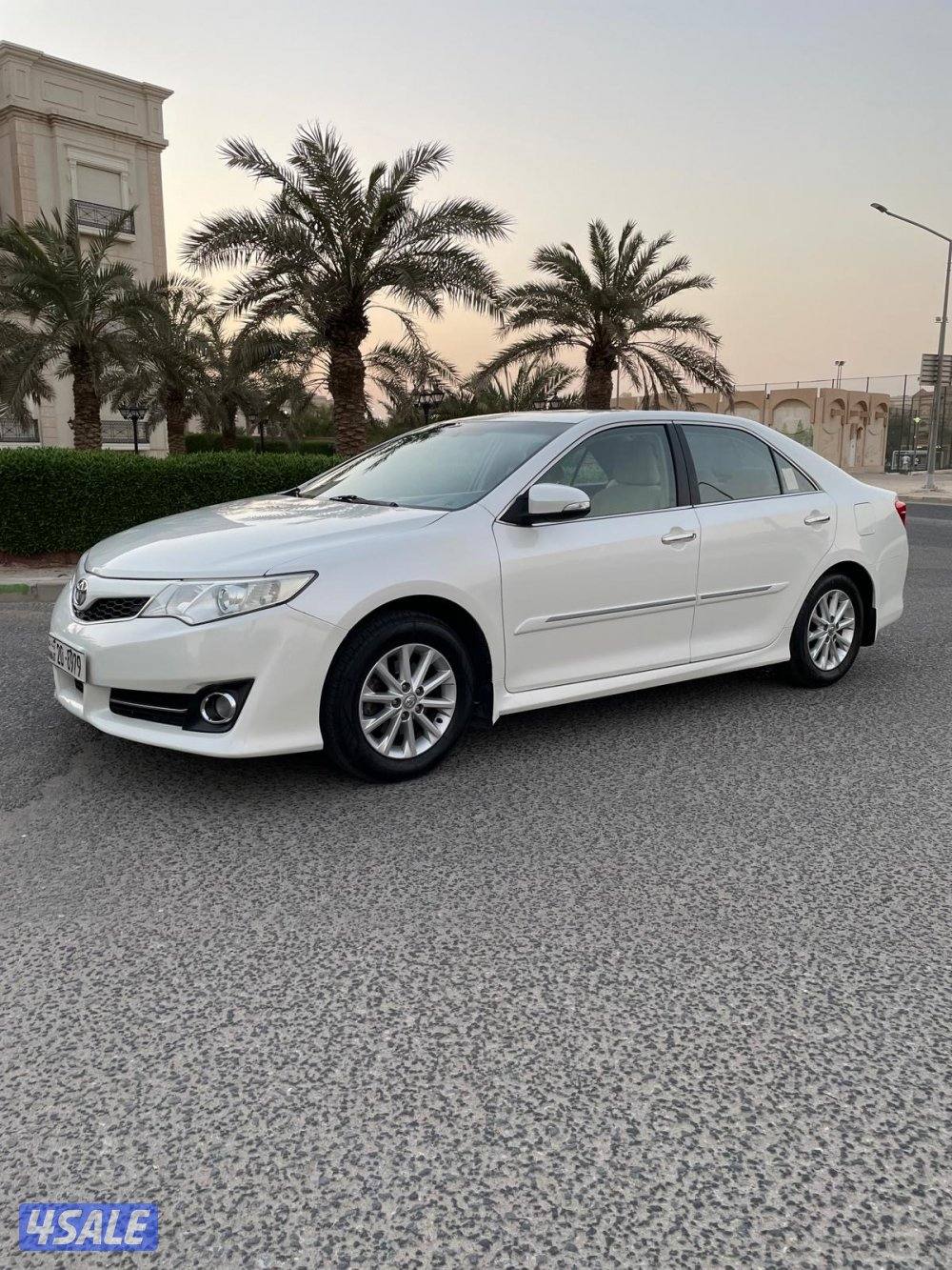 للبيع كامري - 2012 -GLX0