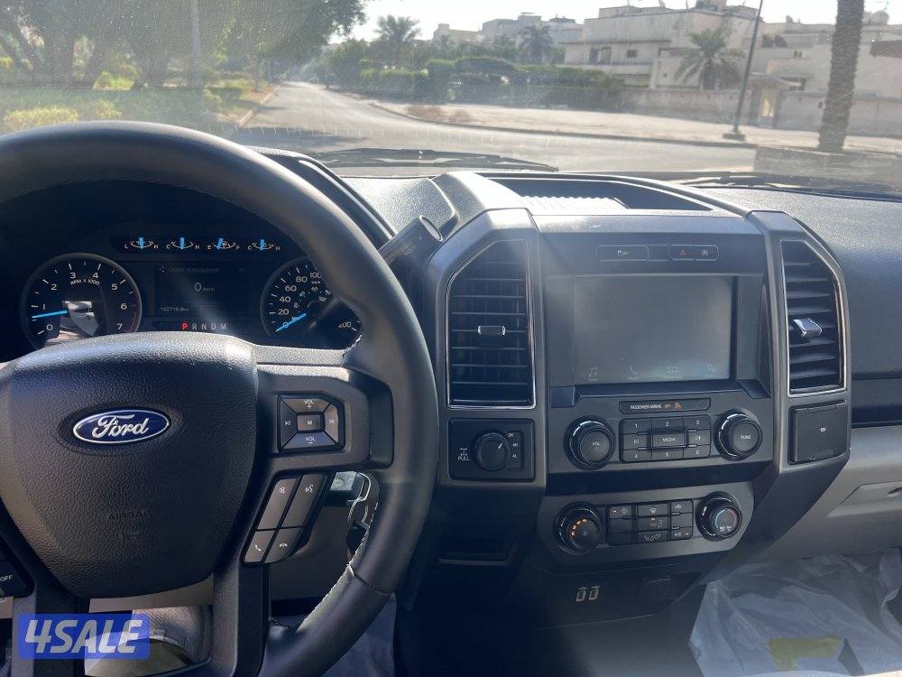 للبيع وانيت فورد F150 وكالت الكويت 20197