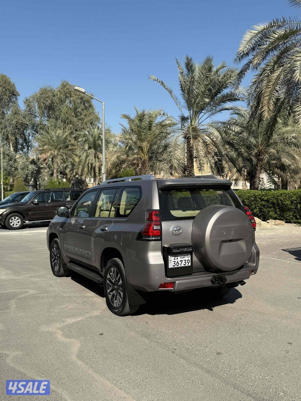 تويوتا برادو وارد الوكالة الفل اعلى درجة7