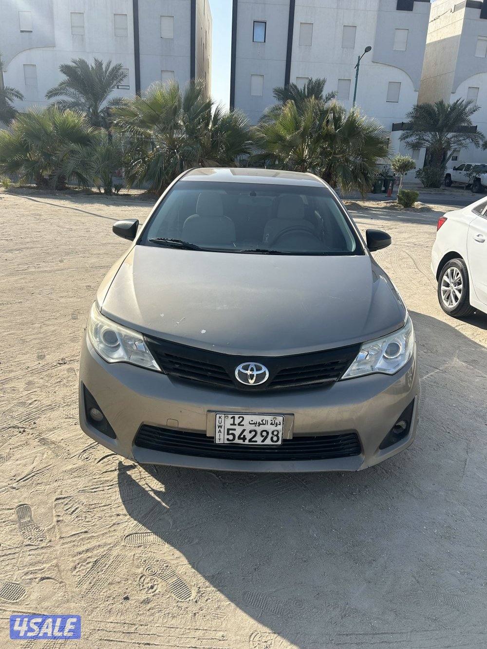 تويوتا كامري ٢٠١٤ ماشية ٩٦ ألف فقط ( GL ) شرط الفحص2