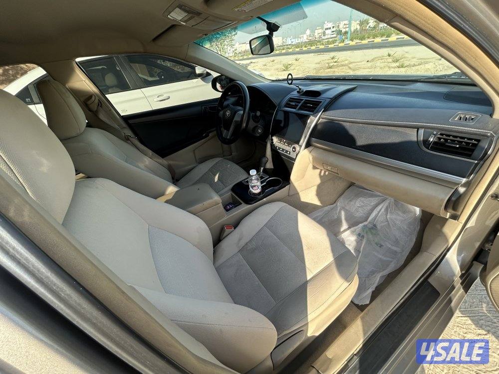 تويوتا كامري ٢٠١٤ ماشية ٩٦ ألف فقط ( GL ) شرط الفحص8