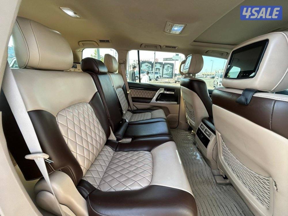 تويوتا لاند كروزر GX.R-V8 PLATINUM EDITION موديل 20144