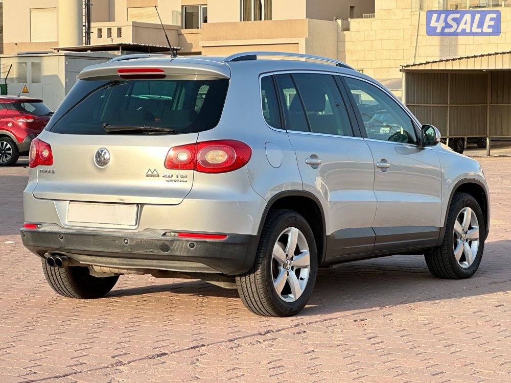 تيجوان 2012 ماشي 60 الف السيارة وكالة6