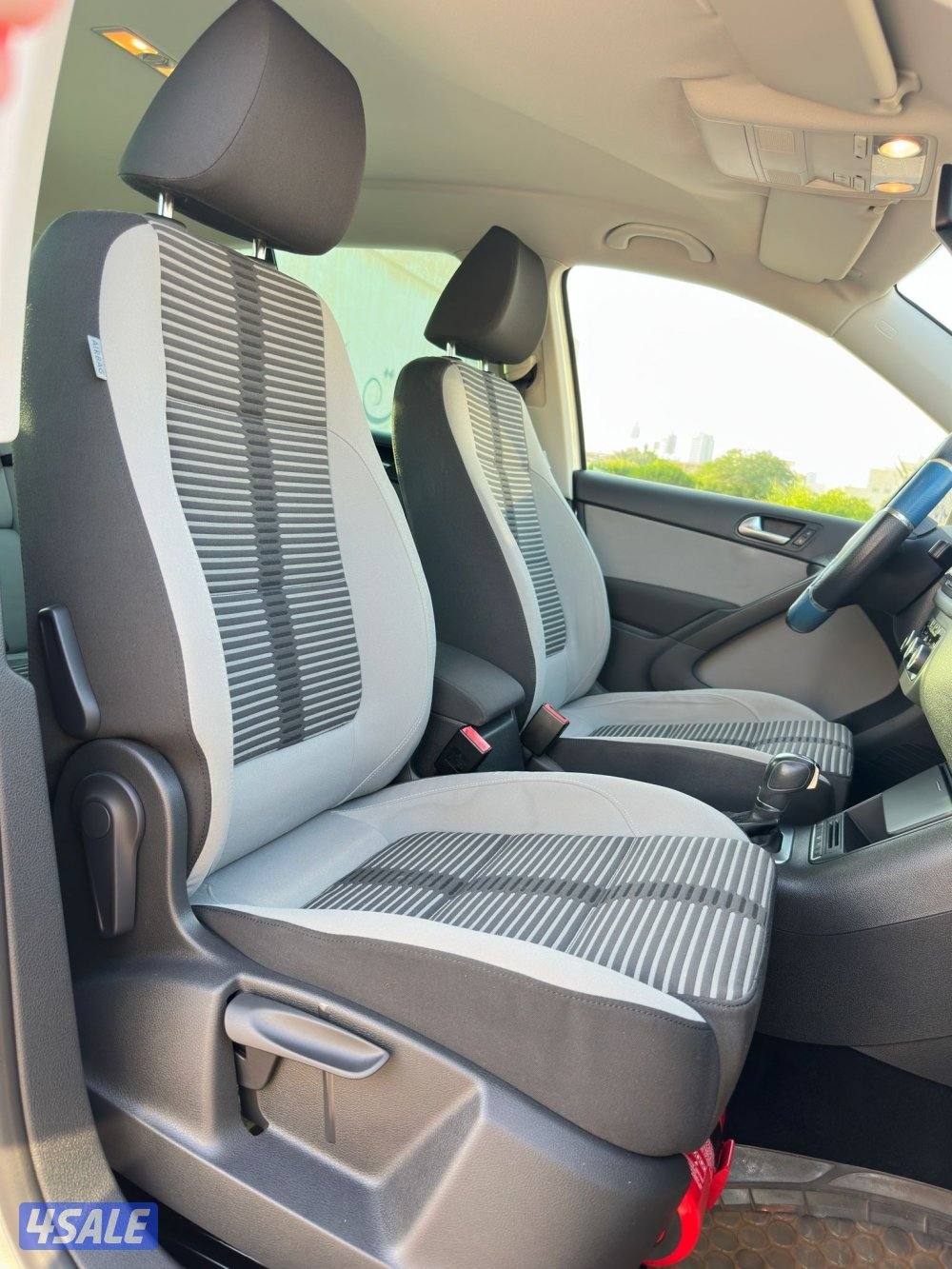 تيجوان 2012 ماشي 60 الف السيارة وكالة9