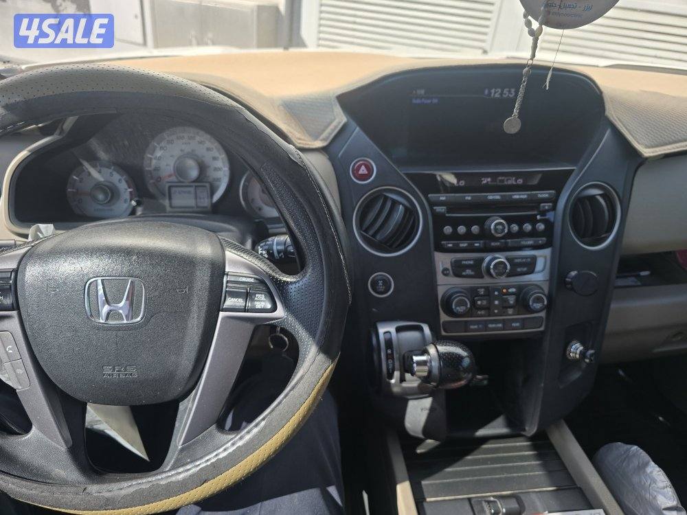 بايلوت 2013 ماشي200000كم بحالة جيدة سرفيس الغانم شرط الفحص4