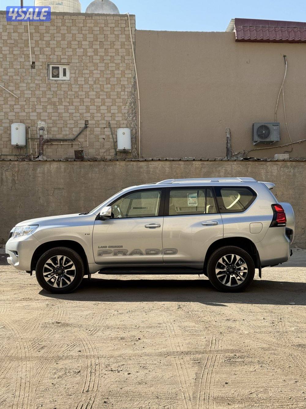 برادو ٢٠٢٢ شرط الفحص صبغ الوكاله بالكامل ماشي ٤٦ الف4