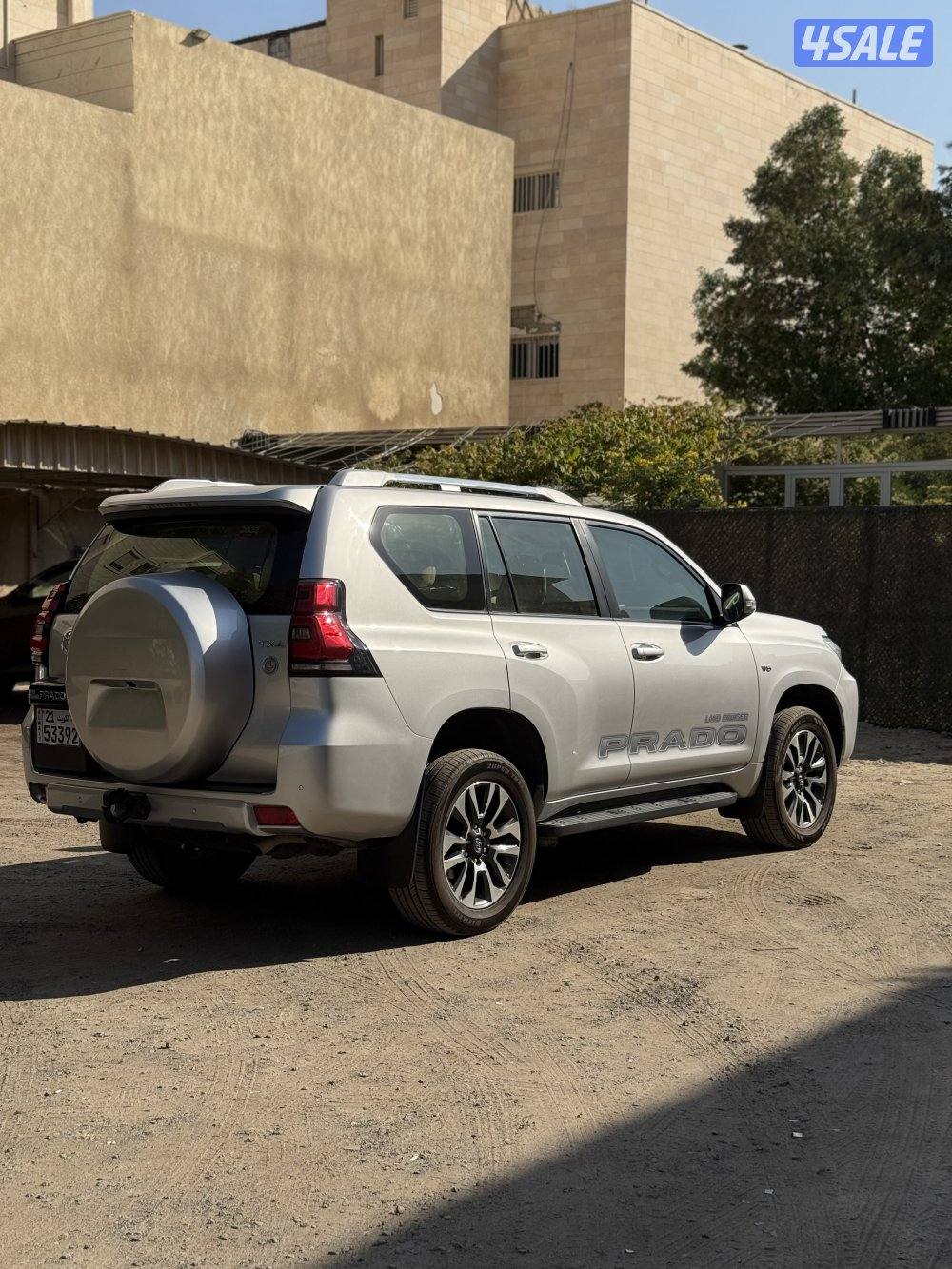 برادو ٢٠٢٢ شرط الفحص صبغ الوكاله بالكامل ماشي ٤٦ الف7