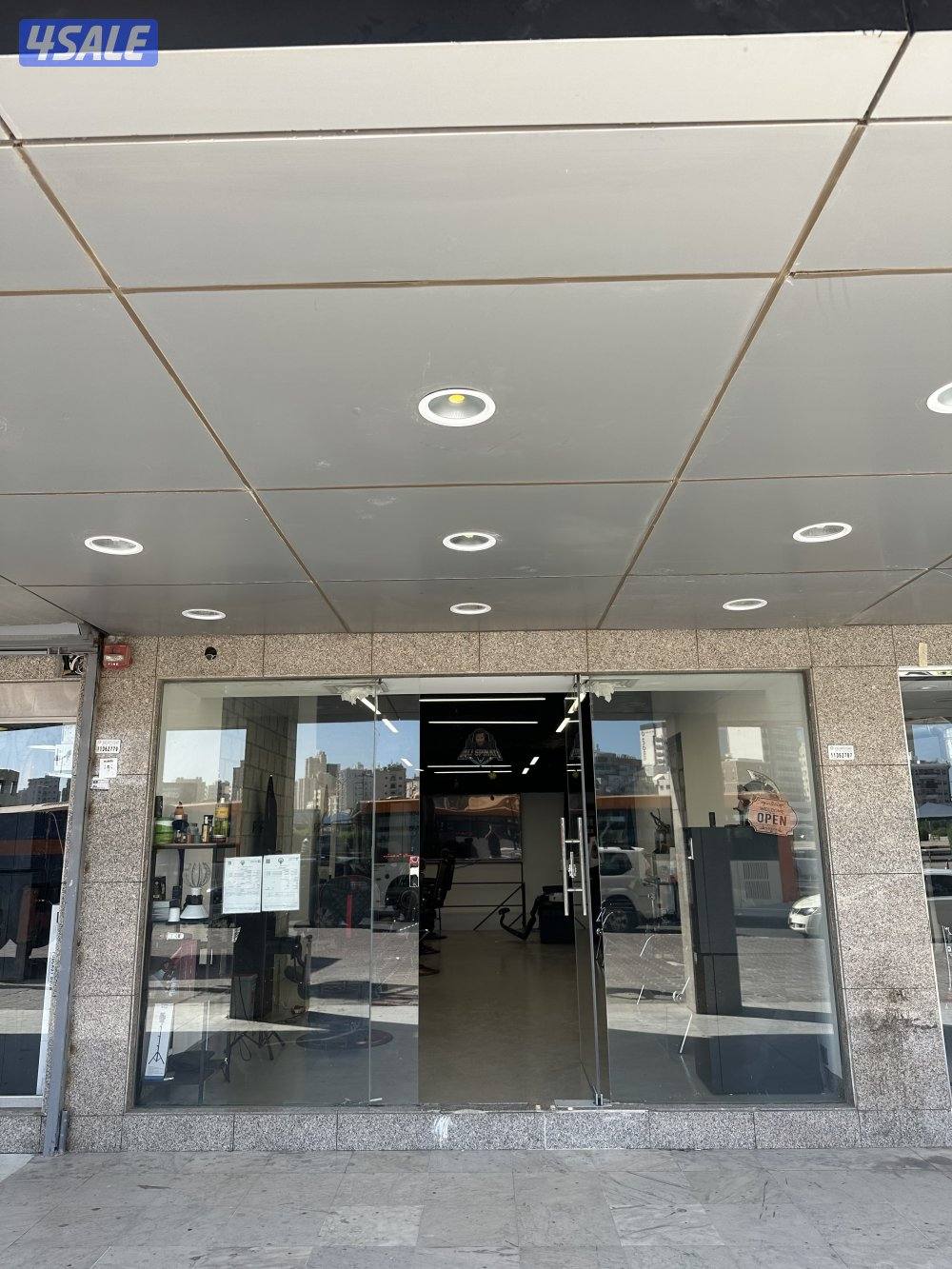 للبيع صالون رجالي يصلح عدة أنشطه موقع ممتاز4