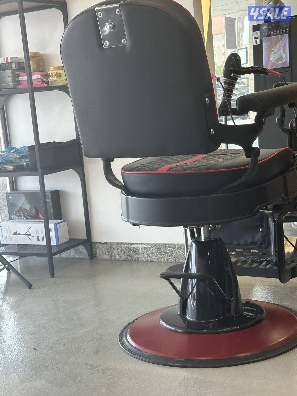 للبيع صالون رجالي يصلح عدة أنشطه موقع ممتاز7