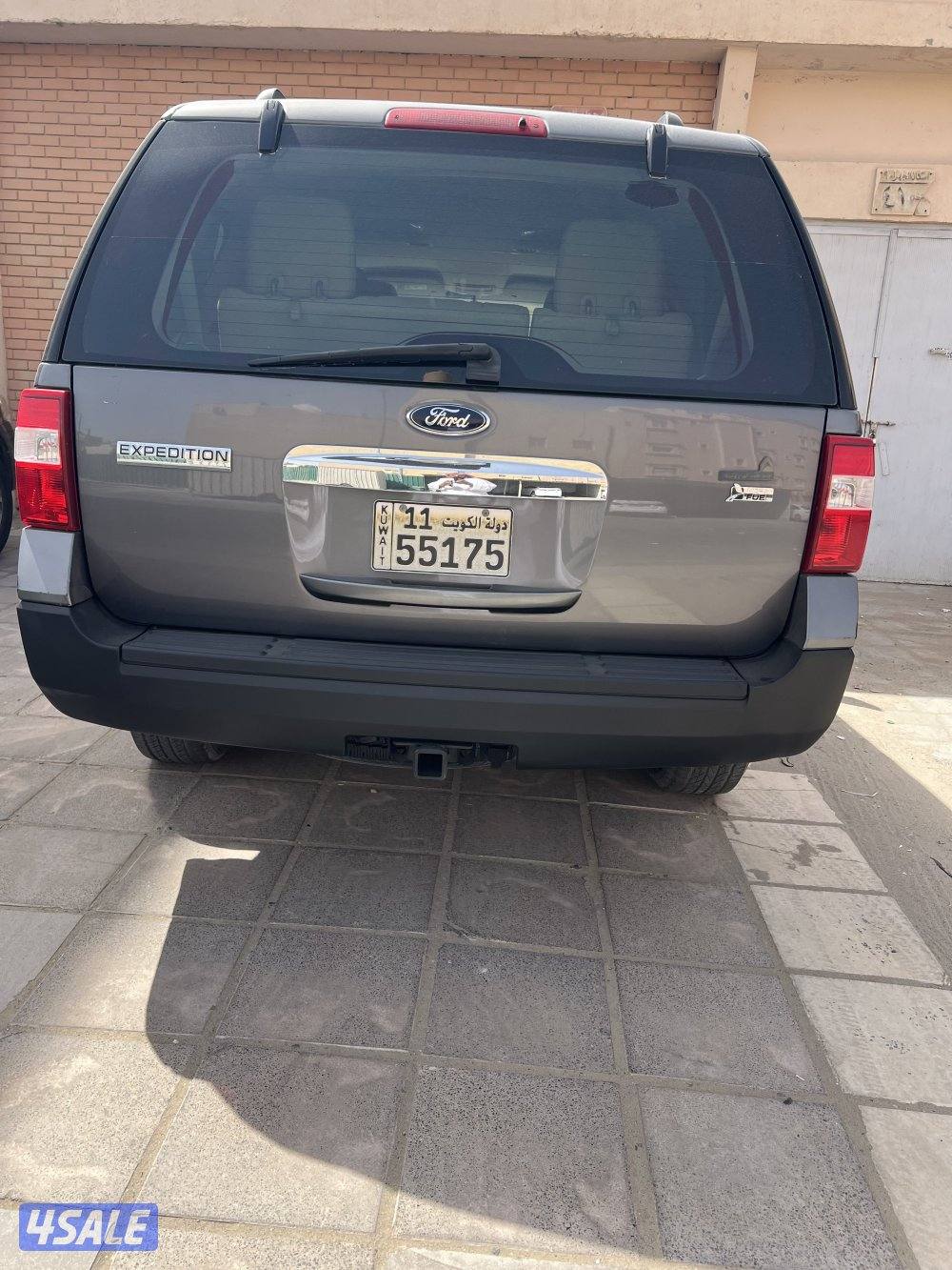 للبيع فورد اكسبدشن موديل ٢٠١٣ نظيف ماشي ٢٣٣٧٠٠اللون الرمادي الغامق5