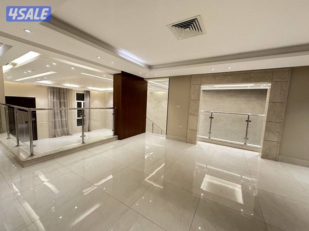 للايجار دوبلكس 6 غرف نوم مع حديقة كبيرة جدا3