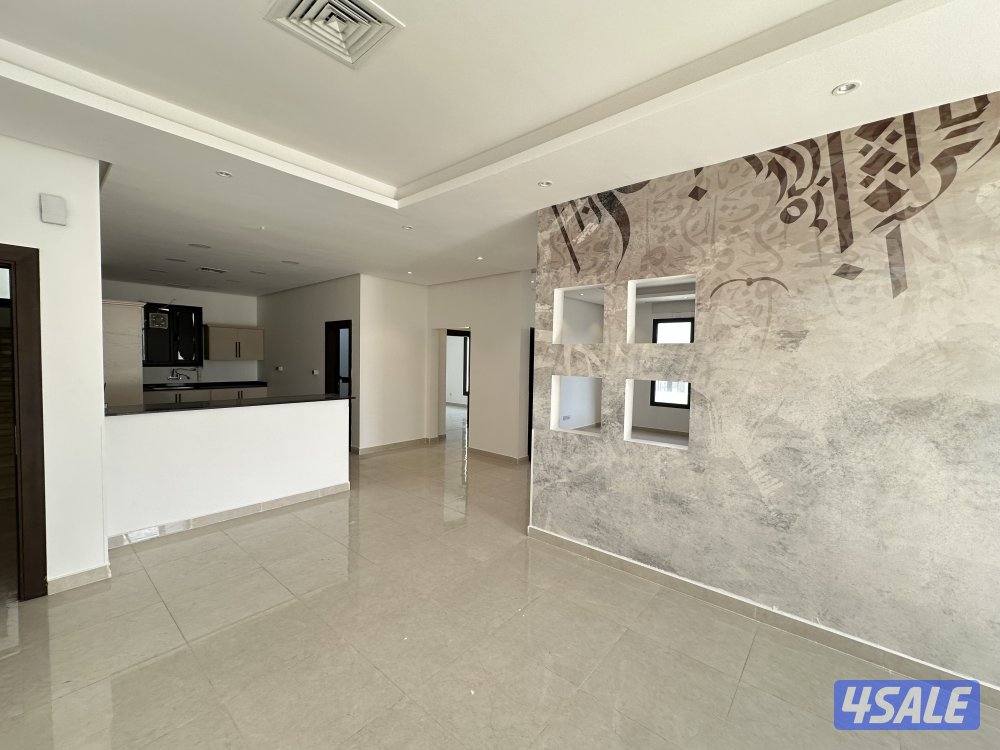 للايجار دوبلكس 6 غرف نوم مع حديقة كبيرة جدا9