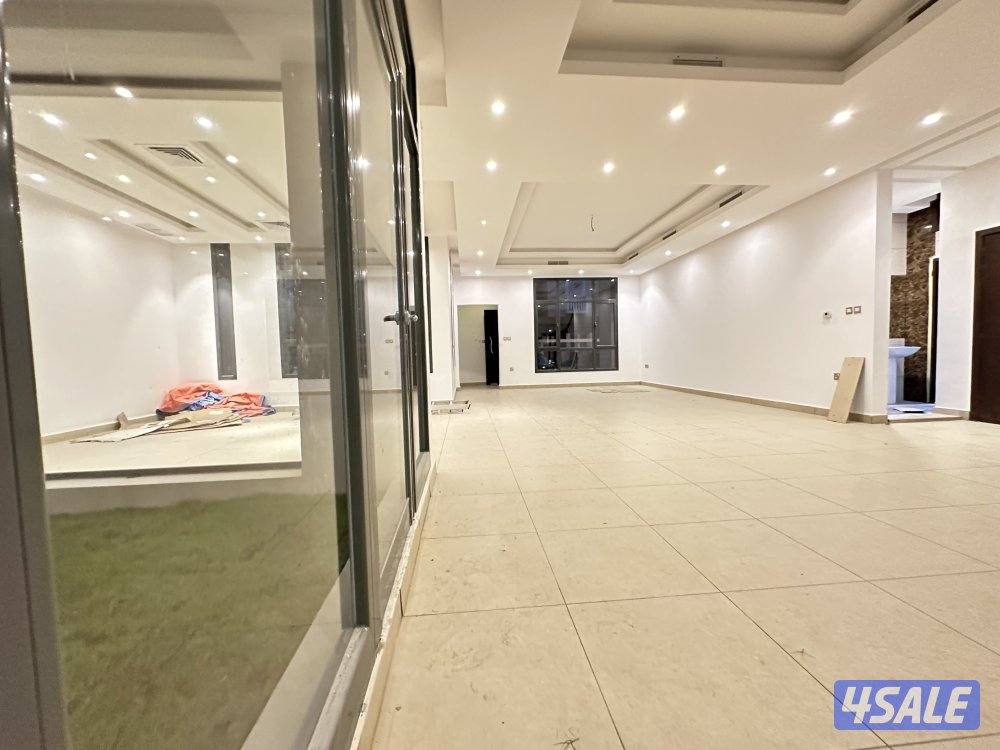 للايجار دوبلكس 6 غرف نوم مع حديقة كبيرة جدا12