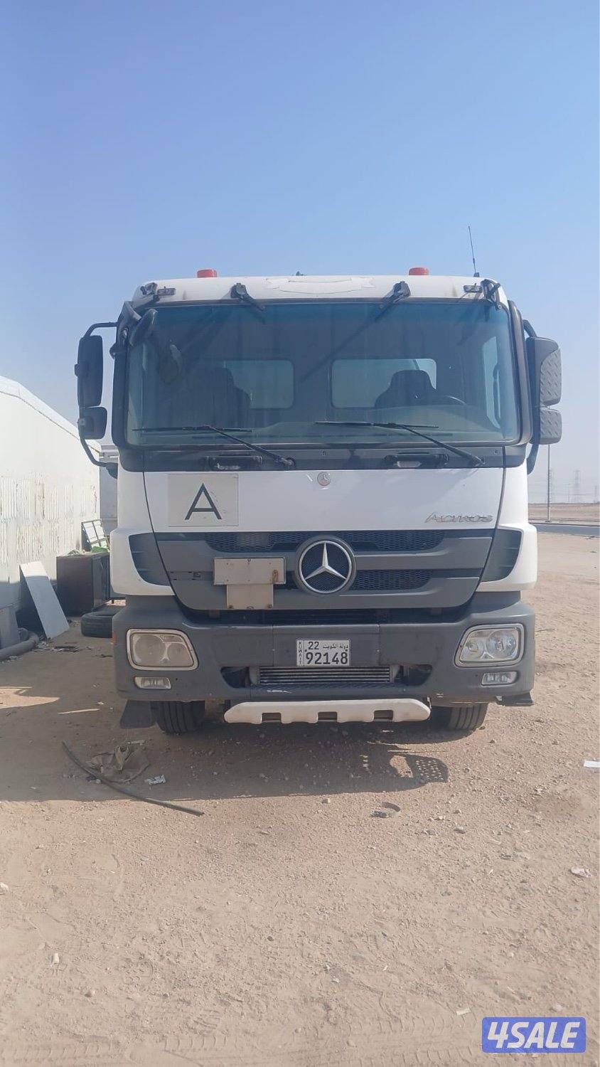 لبيع مرسيدس موديل 2011حجم 26/44فاكيوم وارد المانيا2