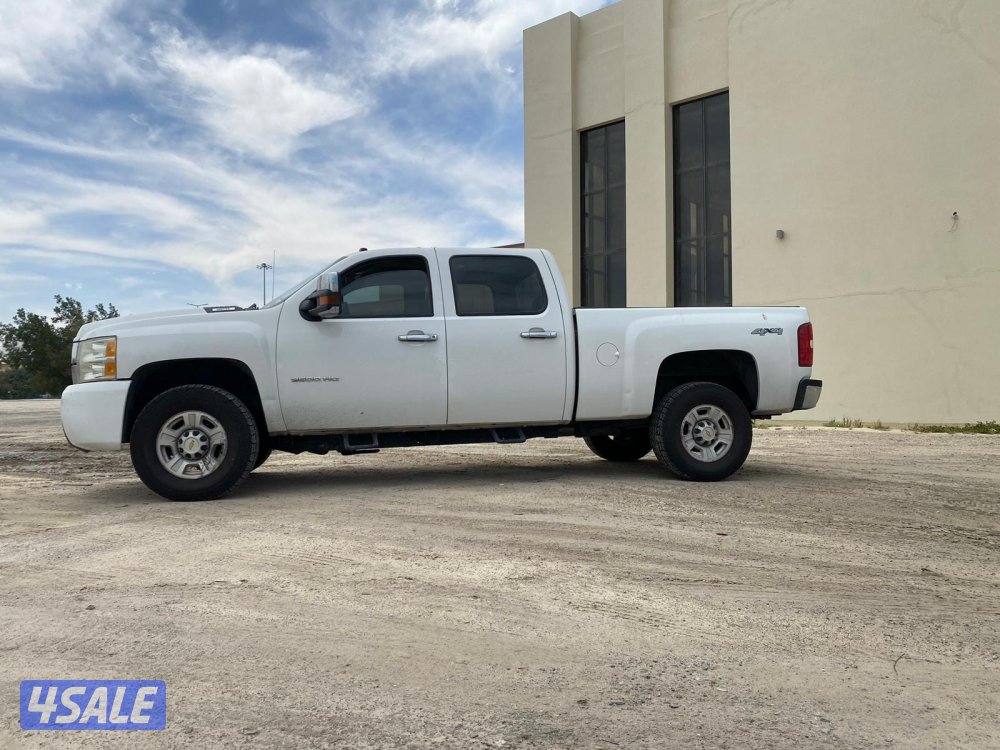 للبيع وانيت سلفرادو غمارتين HD٢٠١٠ بيعه سريعه الون ابيض3