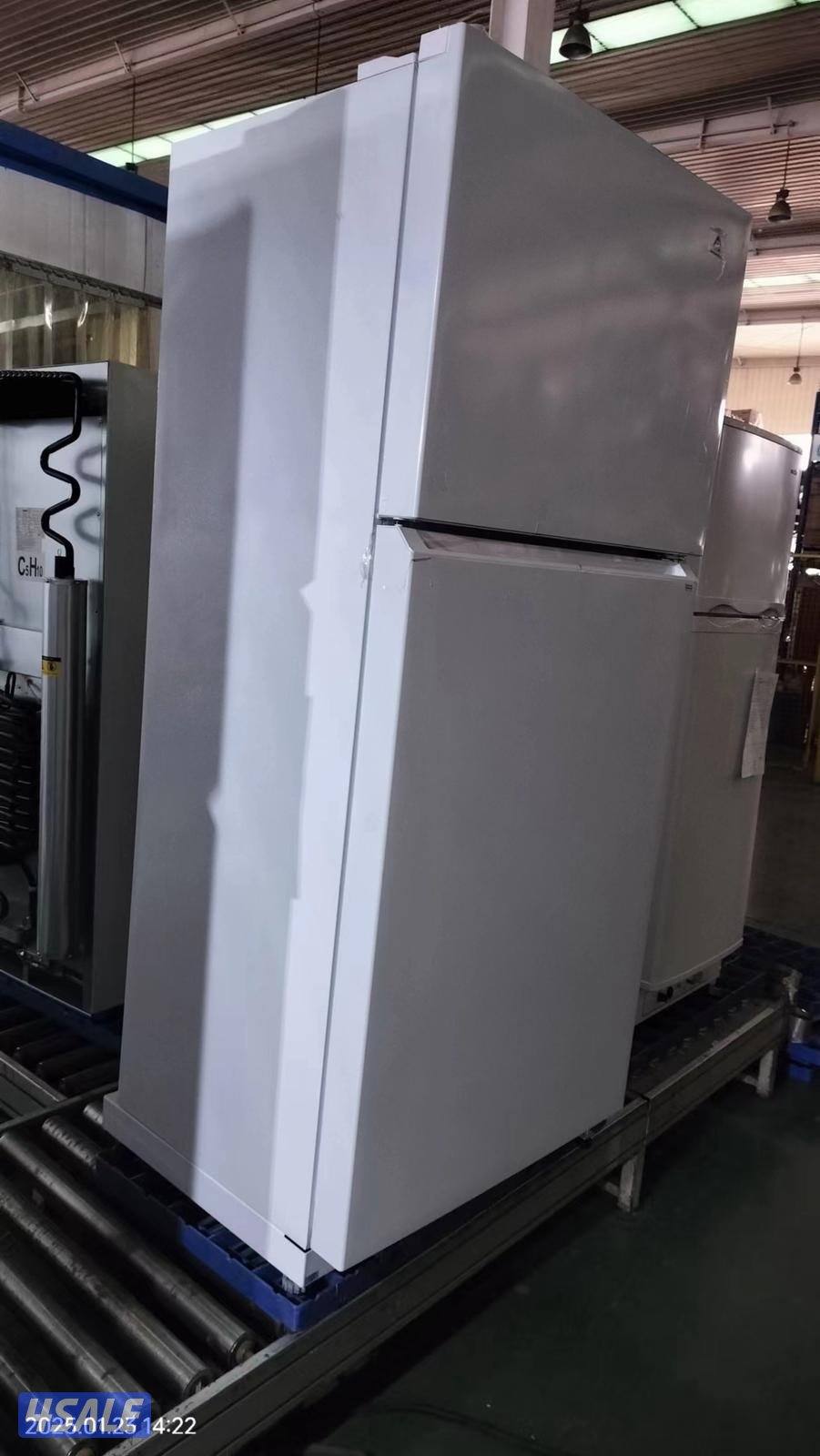 ثلاجات تعمل علي ساند الغاز والكهرباء13