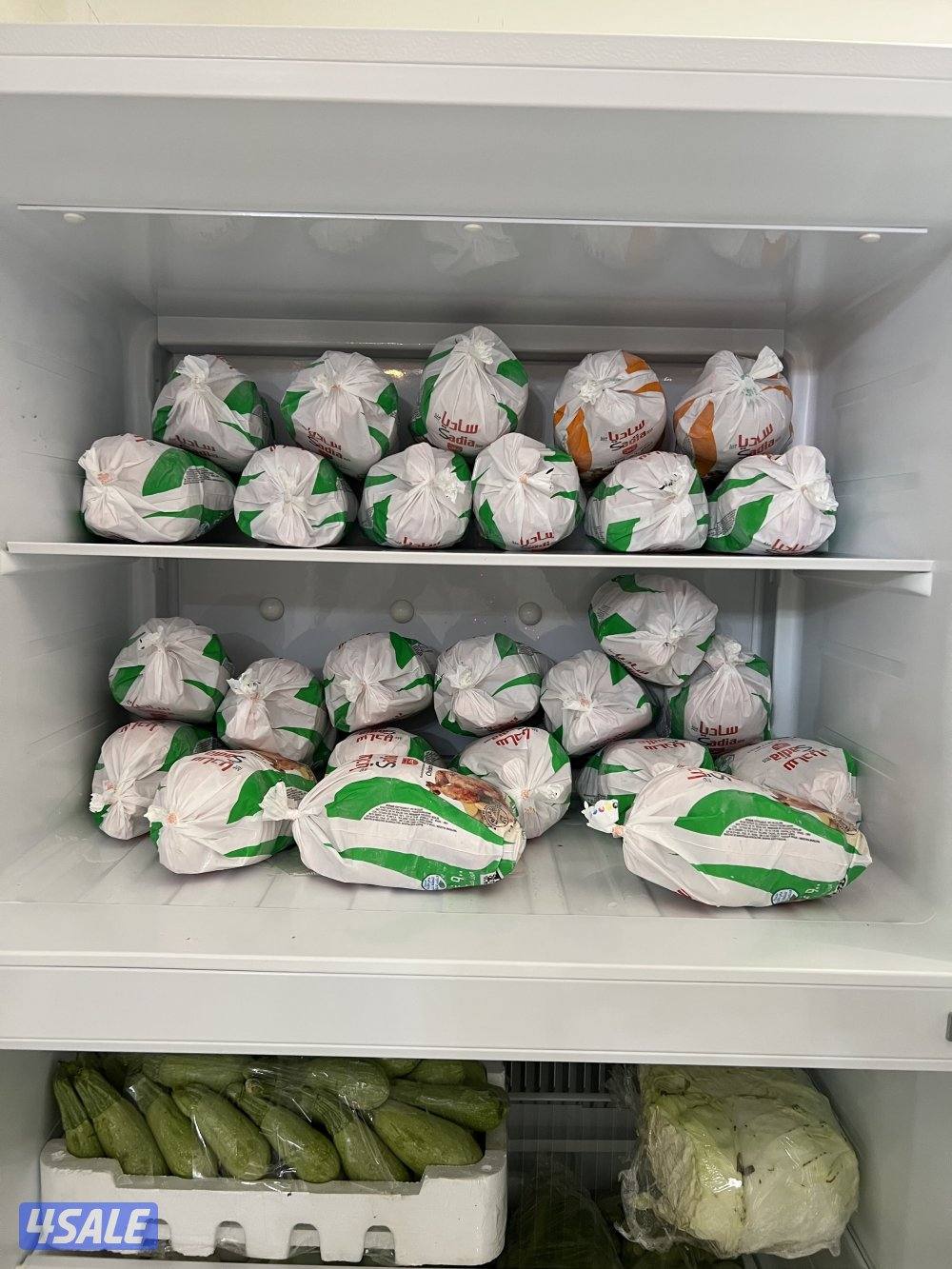 ثلاجات تعمل بالغاز والكهرباء جديده كفاله سنه8