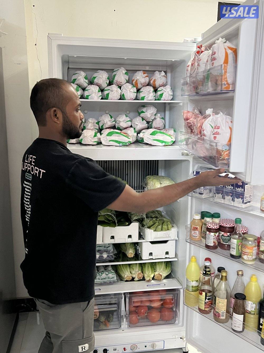 ثلاجات تعمل بالغاز والكهرباء جديده كفاله سنه9