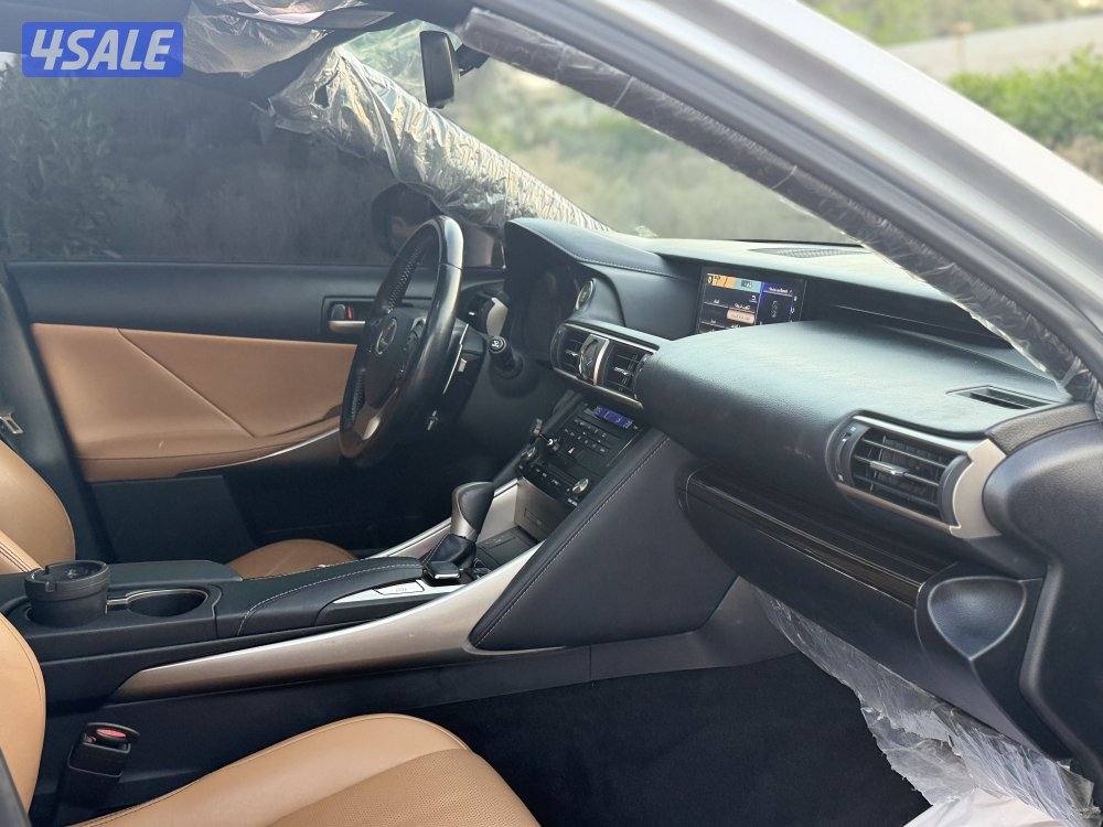 لكزس Is200 t صبغ وكاله شرط بل كامل6