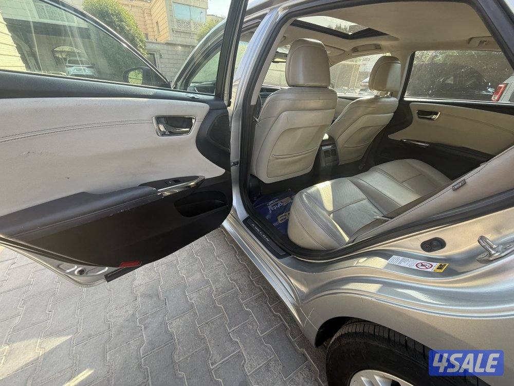 تيوتا افلون لمتد 2015 المالك الاول13