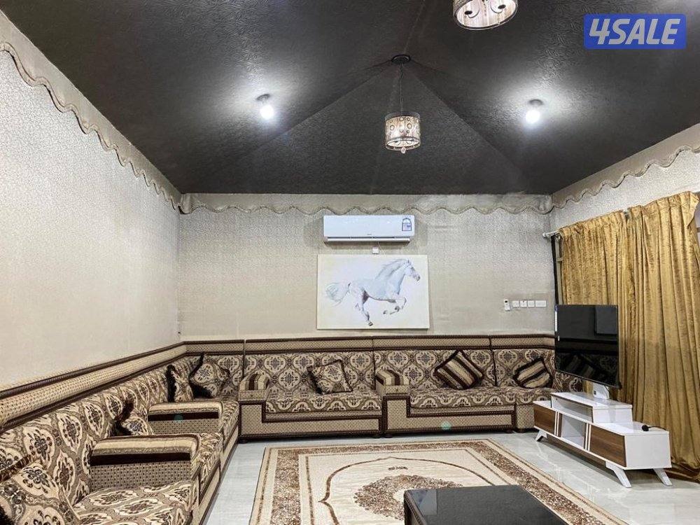 للايجار استراحة شهري اربع غرف و صالتين و دوانيه و مسبحين و مسطحات خضره2