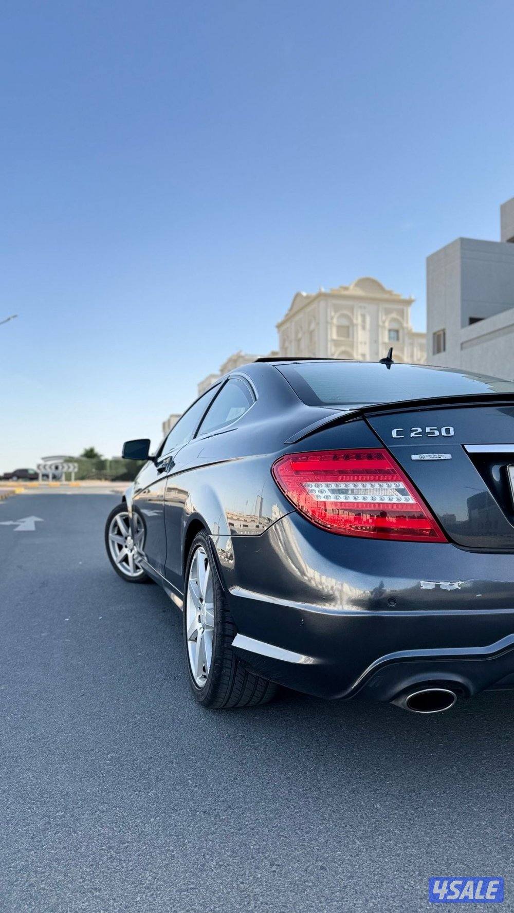 للبيع مرسيدس بينز C250 موديل 2013 كوبيه3