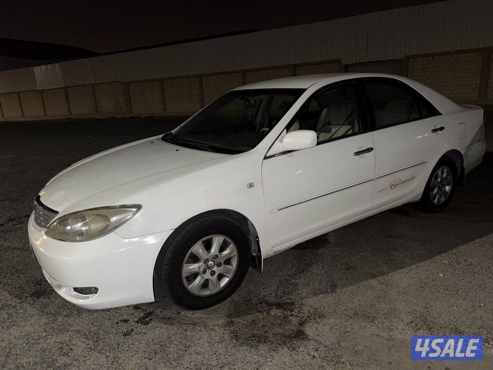 كامري ٢٠٠٤ للبيع0