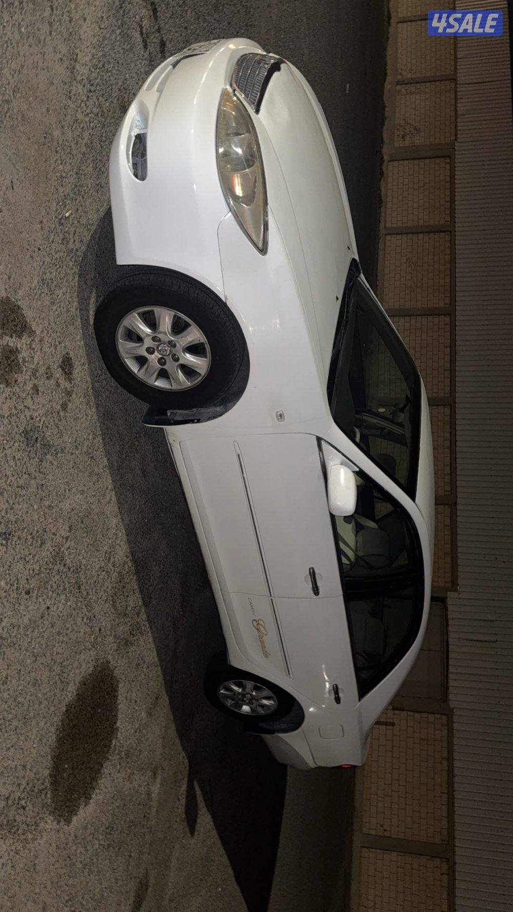 كامري ٢٠٠٤ للبيع3