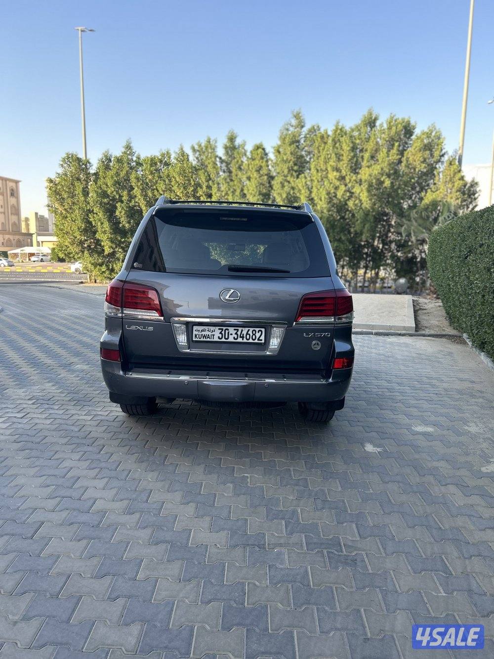 لكزس الساير الدرجة الاولى ماشي 260 صبغ الوكالة4