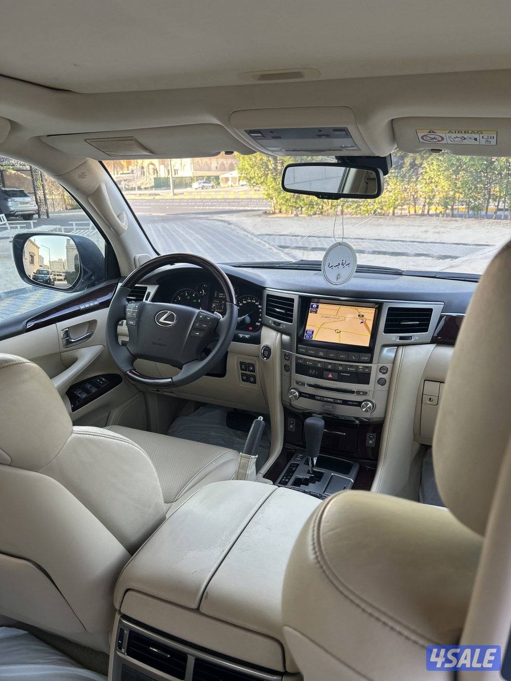 لكزس الساير الدرجة الاولى ماشي 260 صبغ الوكالة11