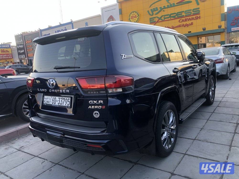 لاندكروزر ايرو اس توين تيربو3