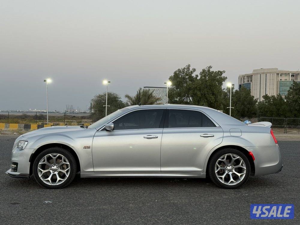 كرايزلر هيمي 5.7L V8موديل 2021 ماشي 60 الف2