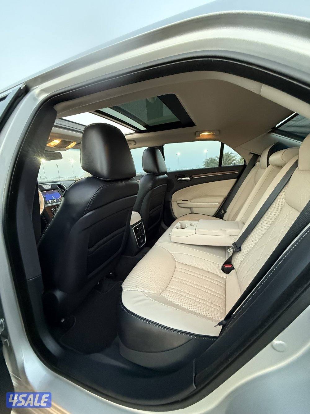 كرايزلر هيمي 5.7L V8موديل 2021 ماشي 60 الف3