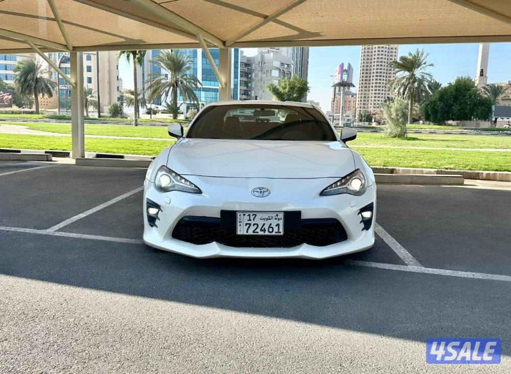 تويوتا GT86 - الموديل:2019 - العداد:1811