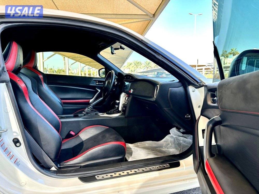 تويوتا GT86 - الموديل:2019 - العداد:1818