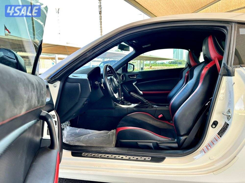 تويوتا GT86 - الموديل:2019 - العداد:18111