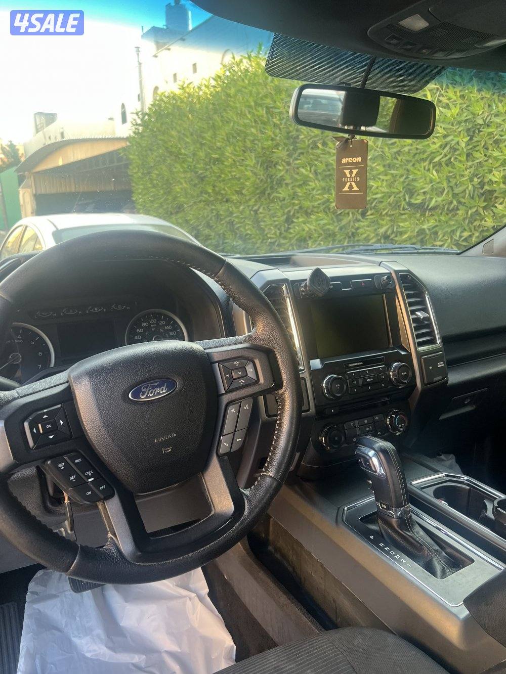 للبيع وانيت فورد موديل 2015 اف 1500