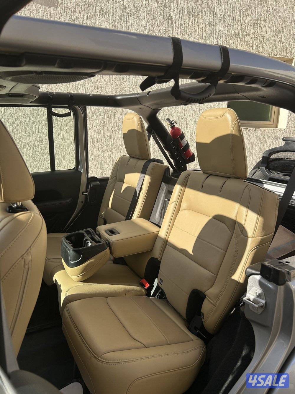 للبيع جيب رانجلر بحاله وكالة6