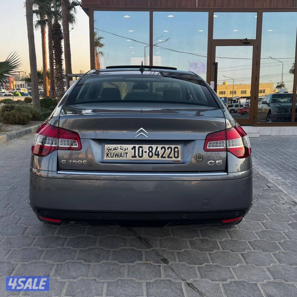 للبيع ستروين موديل 20117