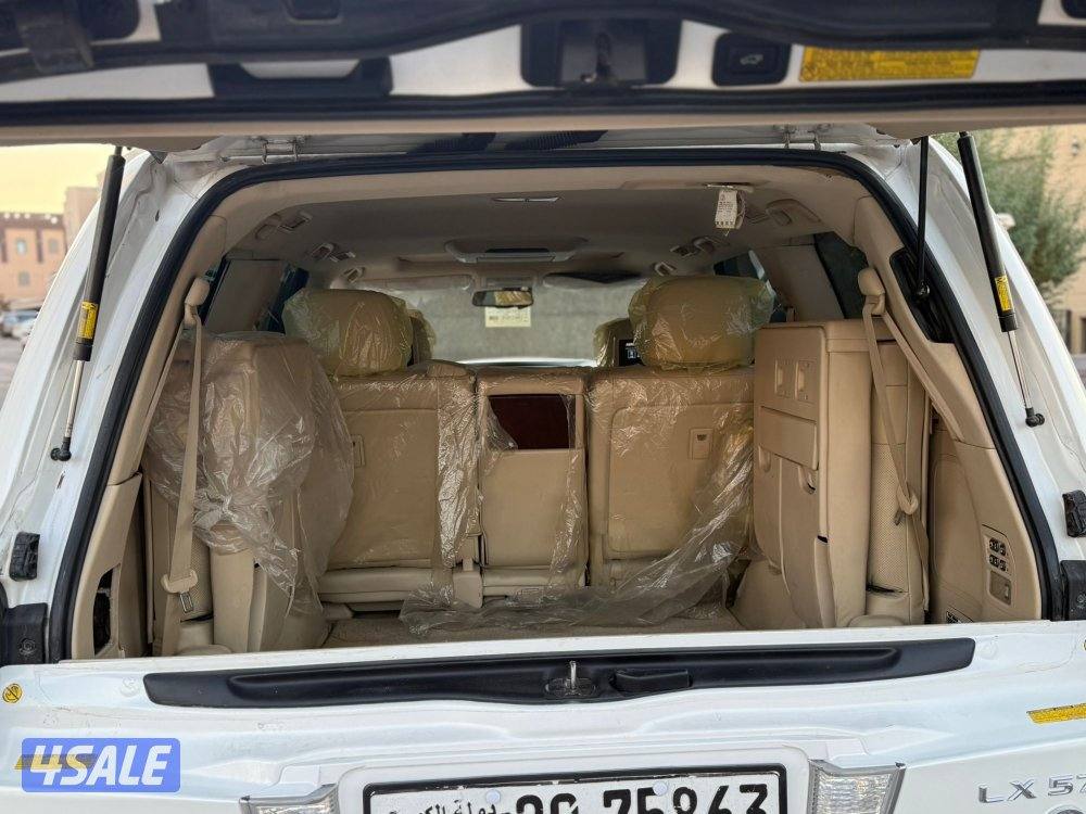 للبيع جيب لكزس ٢٠١٣6