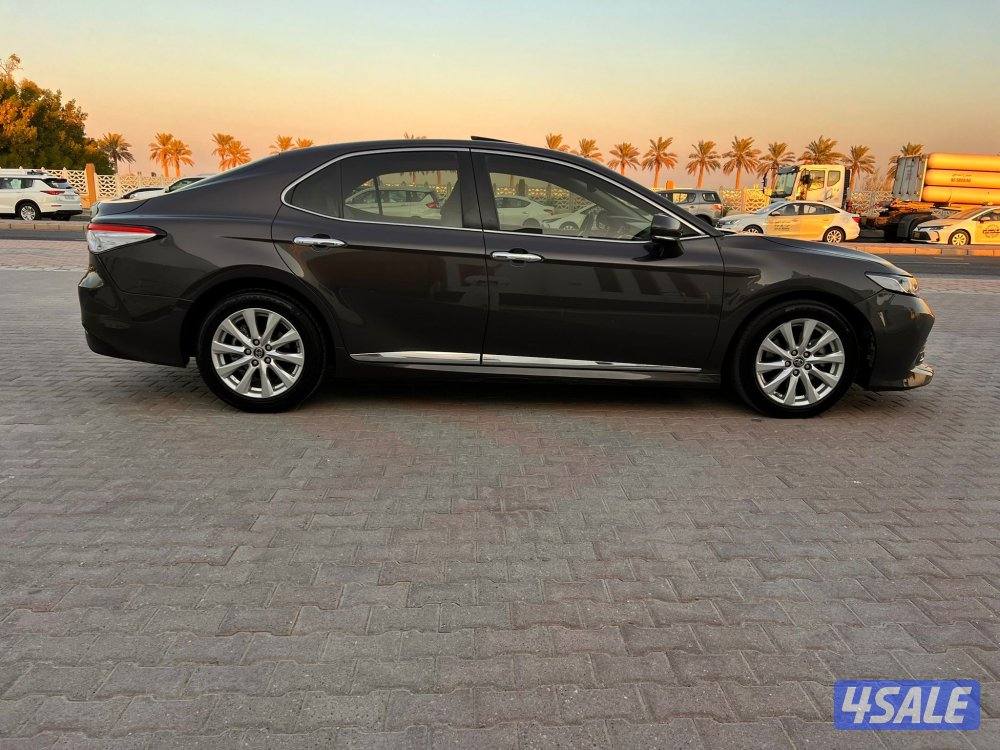 تويوتا الساير كامري - الفل فتحه GLE موديل 20193