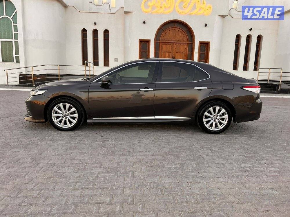 تويوتا الساير كامري - الفل فتحه GLE موديل 20197