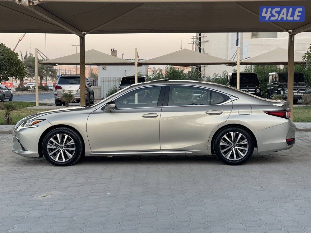 لكزس ES250 تحت الكفاله موديل 20211